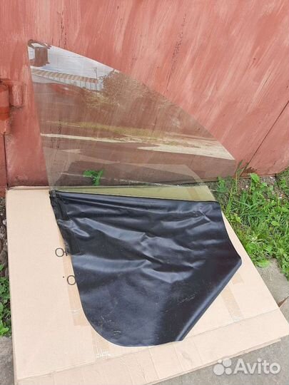 Стекло переднее правое на весту