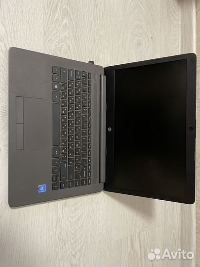 Ноутбук hp 240 G7