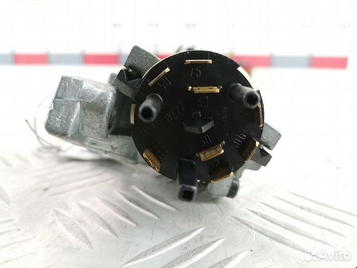 Замок зажигания для Volkswagen Passat 5 4B0905851