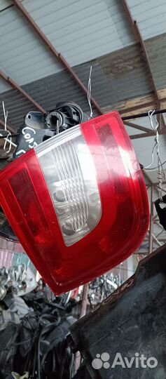 Задние фонари skoda rapid 1