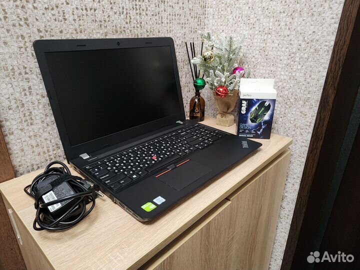 Игровой Lenovo i5 7200u,GF940MX 2Gb,озу8Gb,SSD