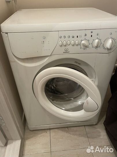 Стиральная машина indesit