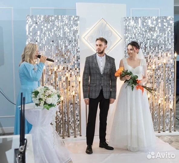 Поющая ведущая, тамада