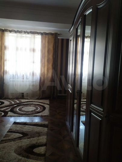 2-к. квартира, 85 м², 3/10 эт.