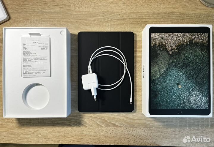 iPad pro 10.5 64gb Space gray