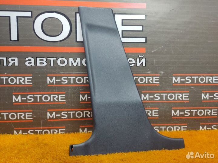 Обшивка стойки левая Mercedes-Benz C-Class W204