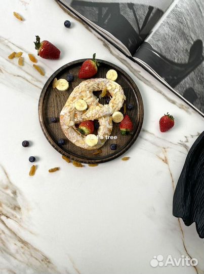 Деревянная тарелка