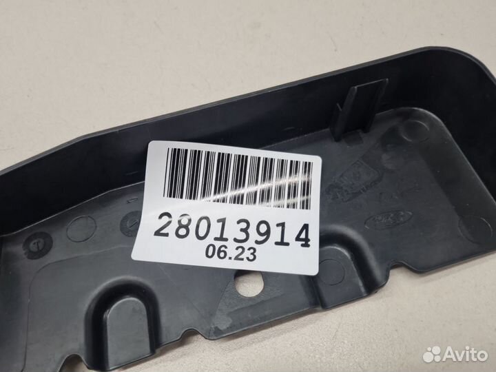 Накладка переднего крыла левого Ford Focus 2.5 2008-2011