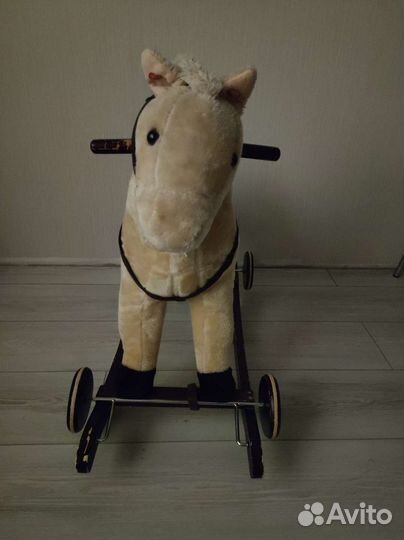 Качалка лошадь