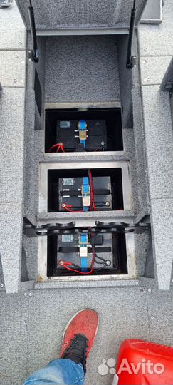 Моторная лодка Alumacraft trophy 205