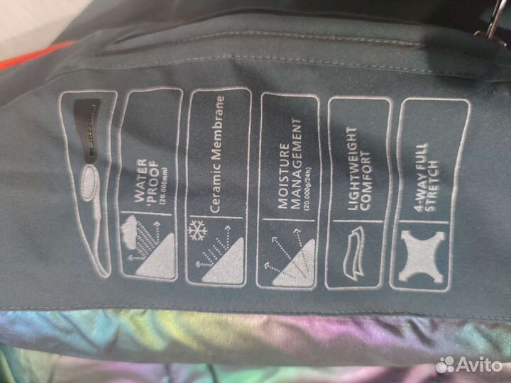 Сноубордический комбинезон мужской