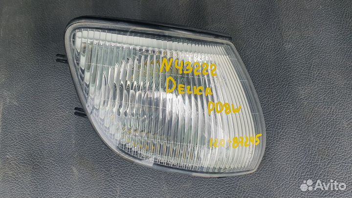 Продам габаритный огонь Mitsubishi Delica