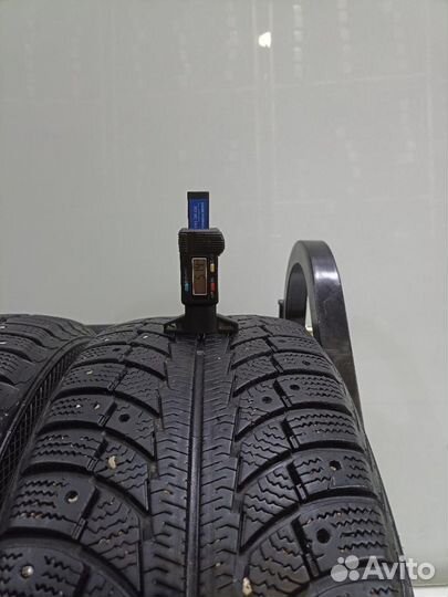 Gislaved Nord Frost 5 215/55 R16