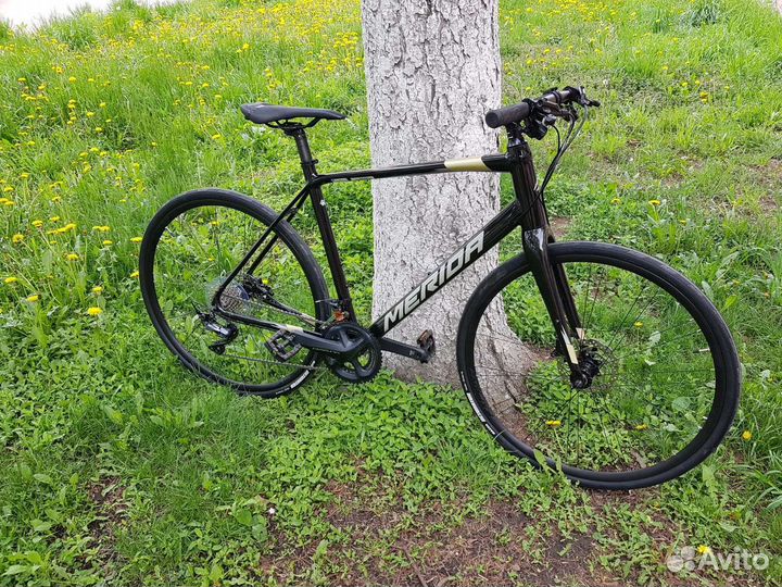 Велосипед Merida Speeder 900