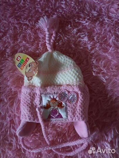 Шапка для девочки новая
