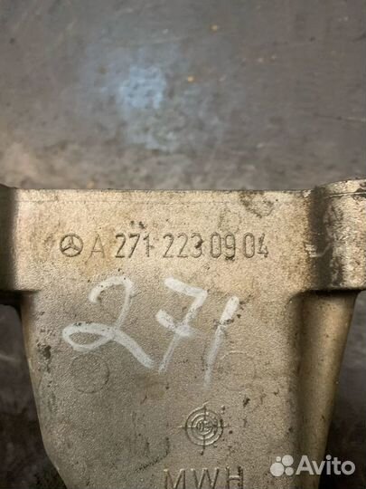 Кронштейн опоры двс М271 mercedes W203 W211 W209