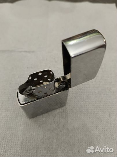 Зажигалка бензиновая zippo