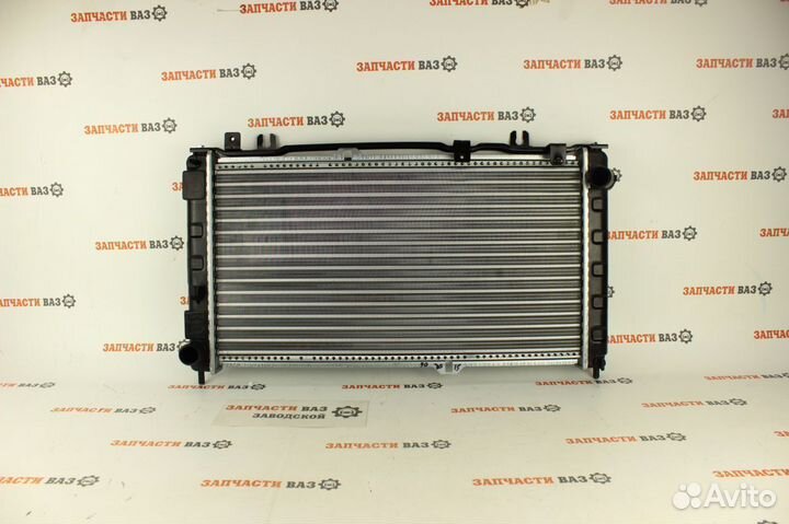 Радиатор охлаждения Гранта Калина 2 до 15г. Новый