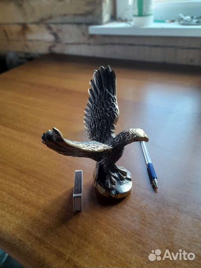 Бронзовая статуэтка