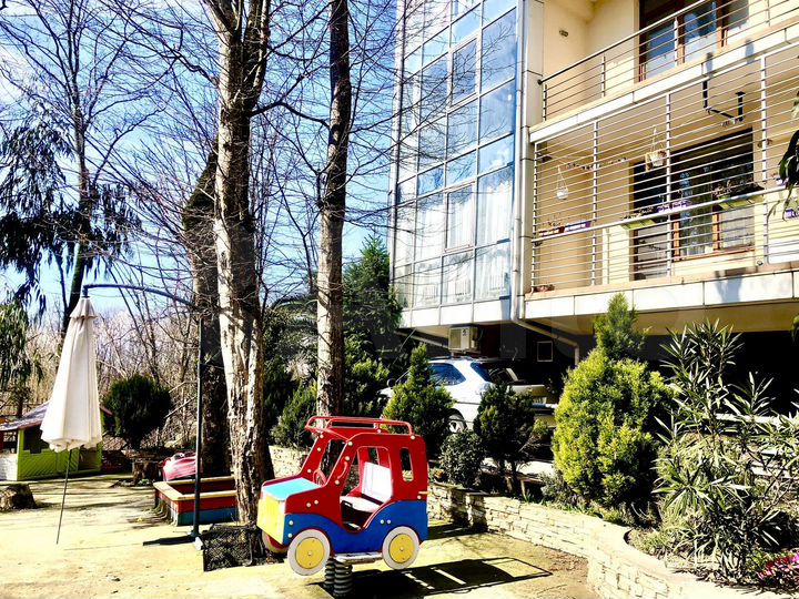 3-к. квартира, 75 м², 2/4 эт.