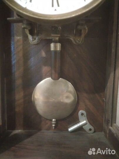 Старинные настенные часы с боем германия