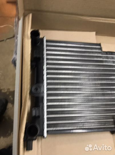 Радиатор охлаждения на volkswagen polo