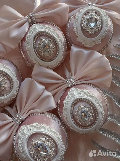 Новогодние шары в бархате