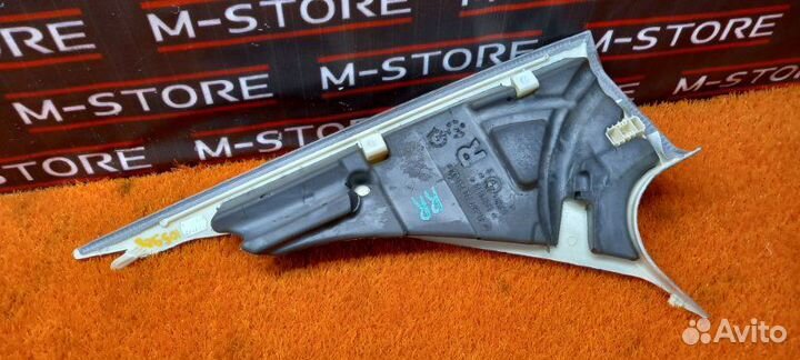 Обшивка стойки задняя правая Bmw 7-Series F01