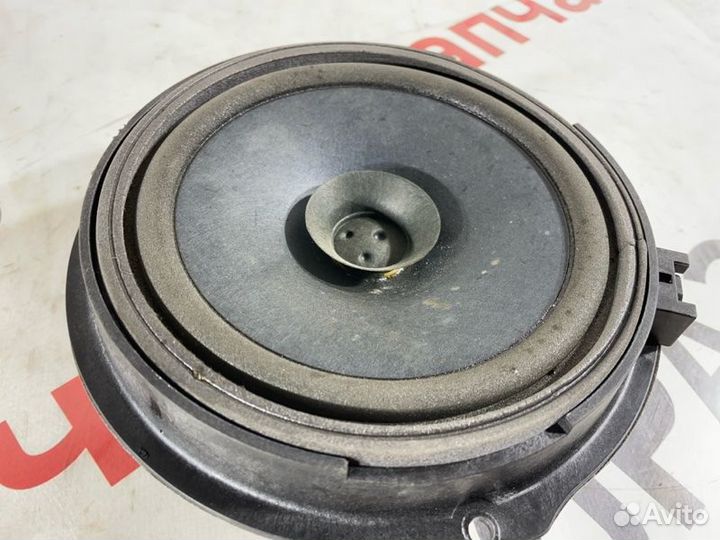 Динамик задний правый Ford C-Max минивен 2.0L