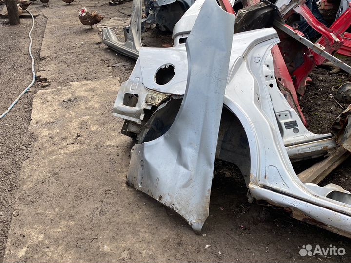 Clk w209 рестайл правое крыло под ремонт