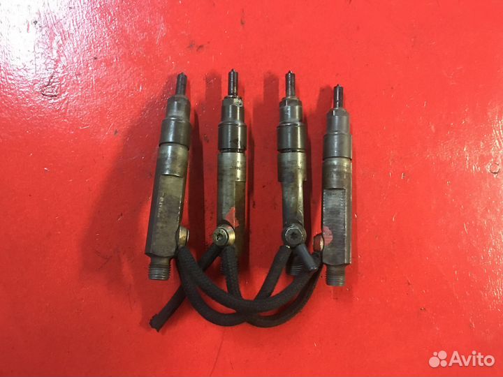 Форсунка дизельная Volkswagen T4 2.5 TDi