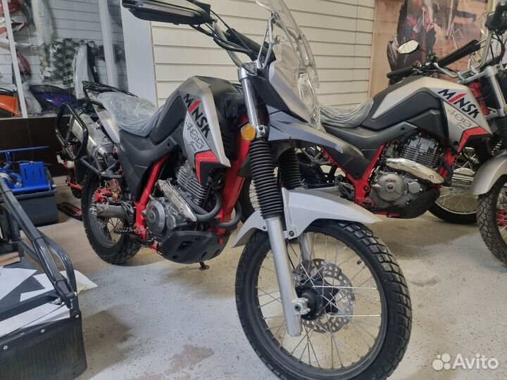 Мотоцикл Minsk Goose 400 + шлем