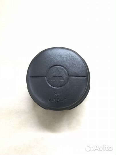 Рулевая накладка на Mitsubishi Lancer 9