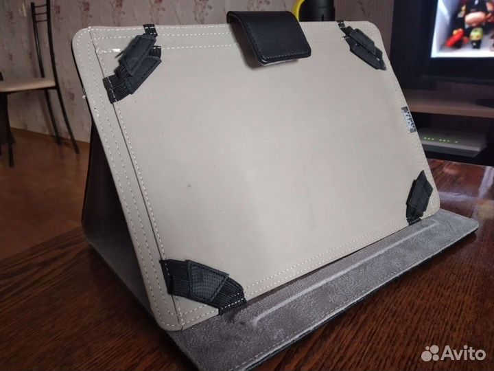 Чехол на iPad кожаный