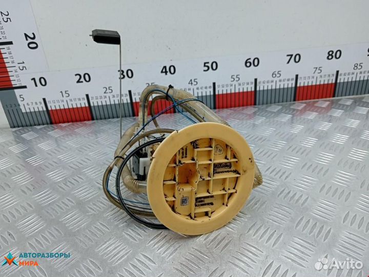 Датчик уровня топлива Ford Kuga 2011 1582806