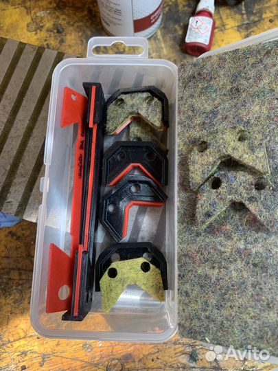 Скребки защита направляющих для иж 1и611п