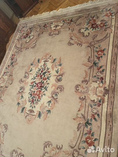 Ковер шерстяной с шелковой нитью