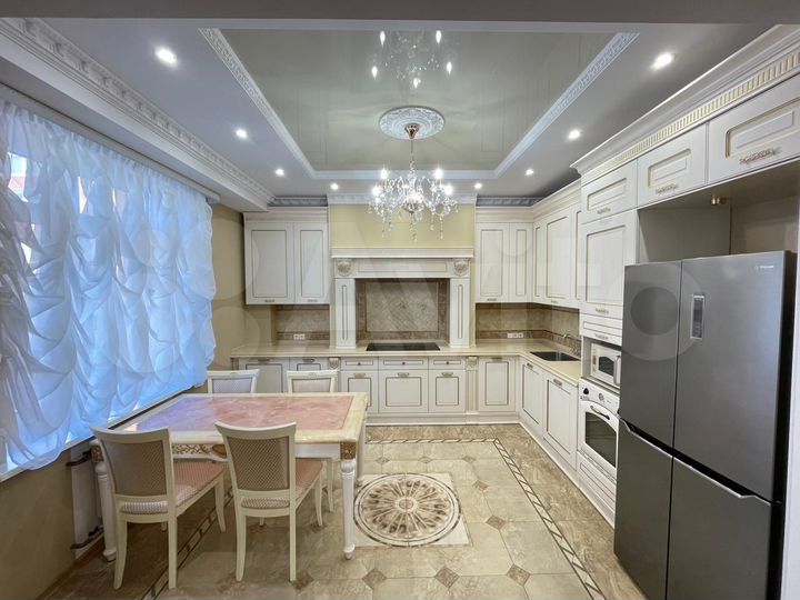 3-к. квартира, 120 м², 6/7 эт.