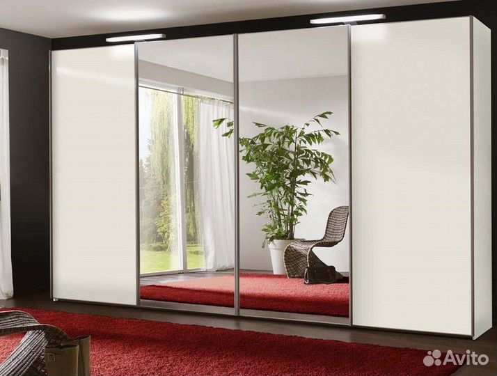 Шкаф с зеркалом индивидуальный подход