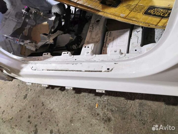 Audi A6 C7 центральные стойки кузова