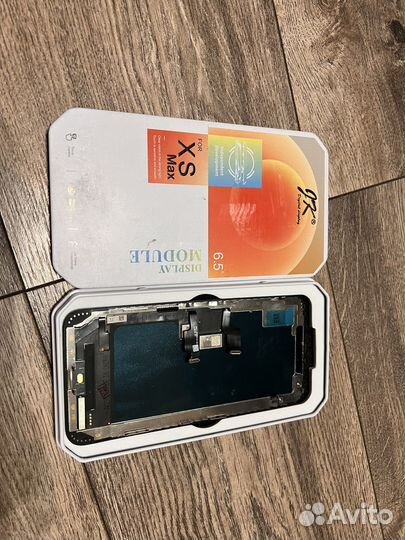Дисплей на iPhone xs max