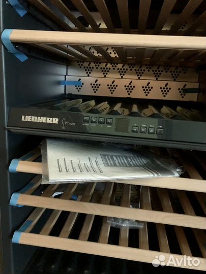 Винный шкаф liebherr 7081 711-01