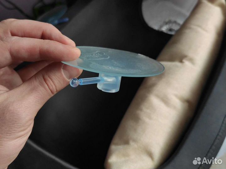 Домик для кошки на окно