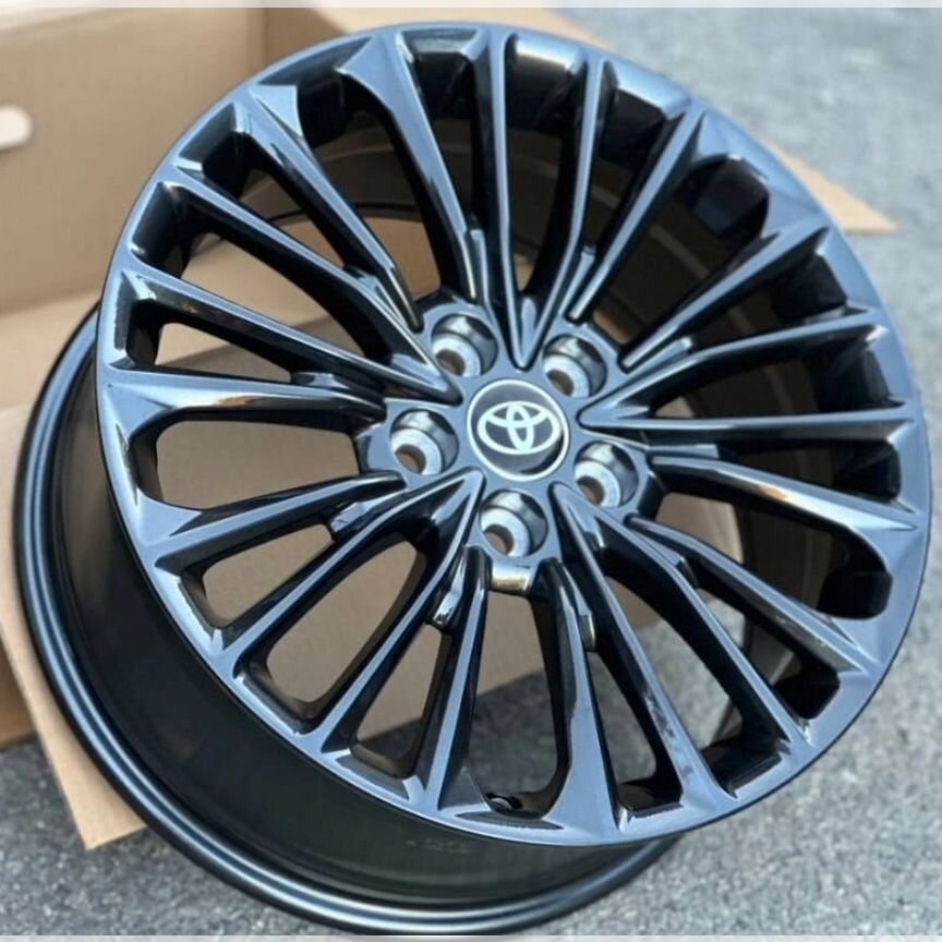 Литые диски Toyota 8×R18 5×114.3