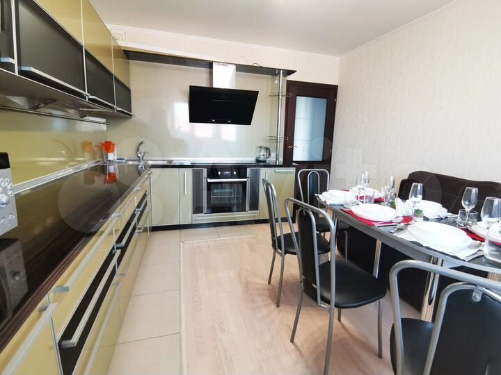 2-к. квартира, 66 м², 10/12 эт.