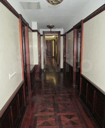 Представительский особняк класса А, 1556 м²