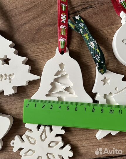 Новогодние игрушки ручной работы для раскраски