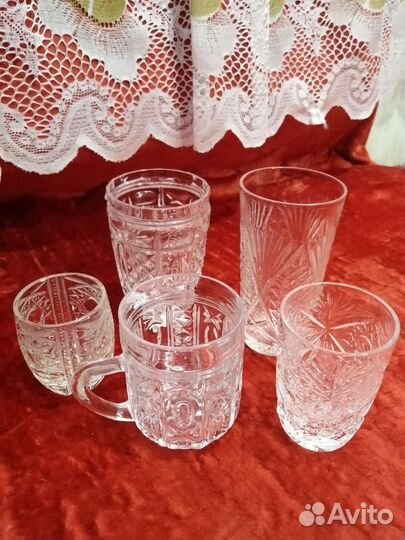 Рюмки, стаканы, графин