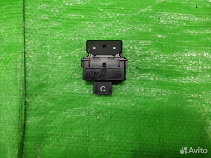 Кнопка помощи спуска со склона Koleos 08-16