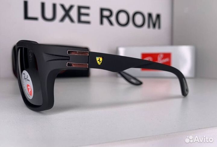 Солнцезащитные очки Ray Ban Scuderia Ferrari